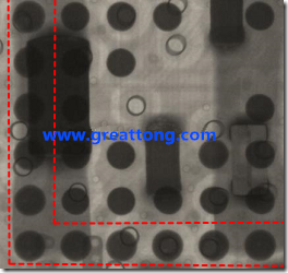 BGA錫球尺寸小于0.4mm，采用降低BGA內圍襲球的錫膏量所得到X-Ray，稍微留意一下可以發現最外圈的錫量(圓的直徑)比其他內圍的錫球上的錫量來得多一點點。也就是外圈的黑色圓形直徑比內圈的圓形來得大一點點。