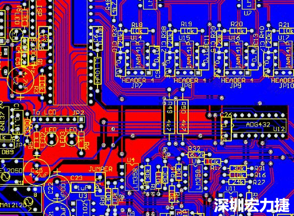 一般產品的PCB設計，多數先決定元件布局，再進行線路連接，于元件位置就先改善干擾問題，再從線路細節著手改善產品。