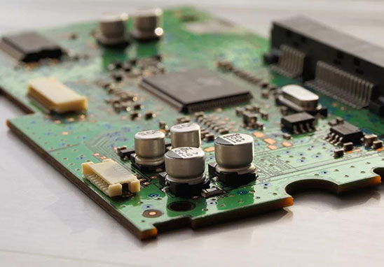 PCB制板工藝中的過孔塞油是什么意思？